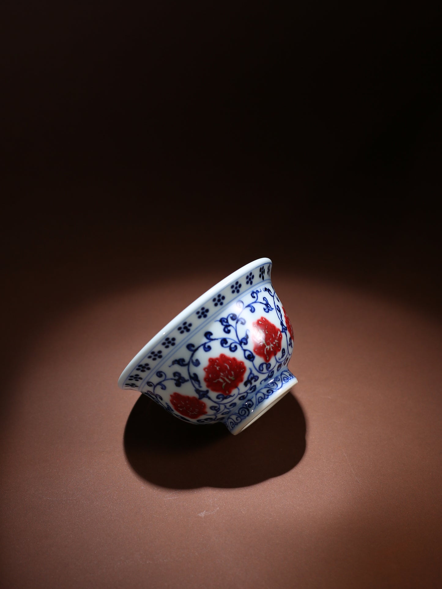 Oriday Imitation Ming Blue-and-White Underglaze Red Tea Set Entwined Lotus Host Cup with Weighted Base + Teapot Set