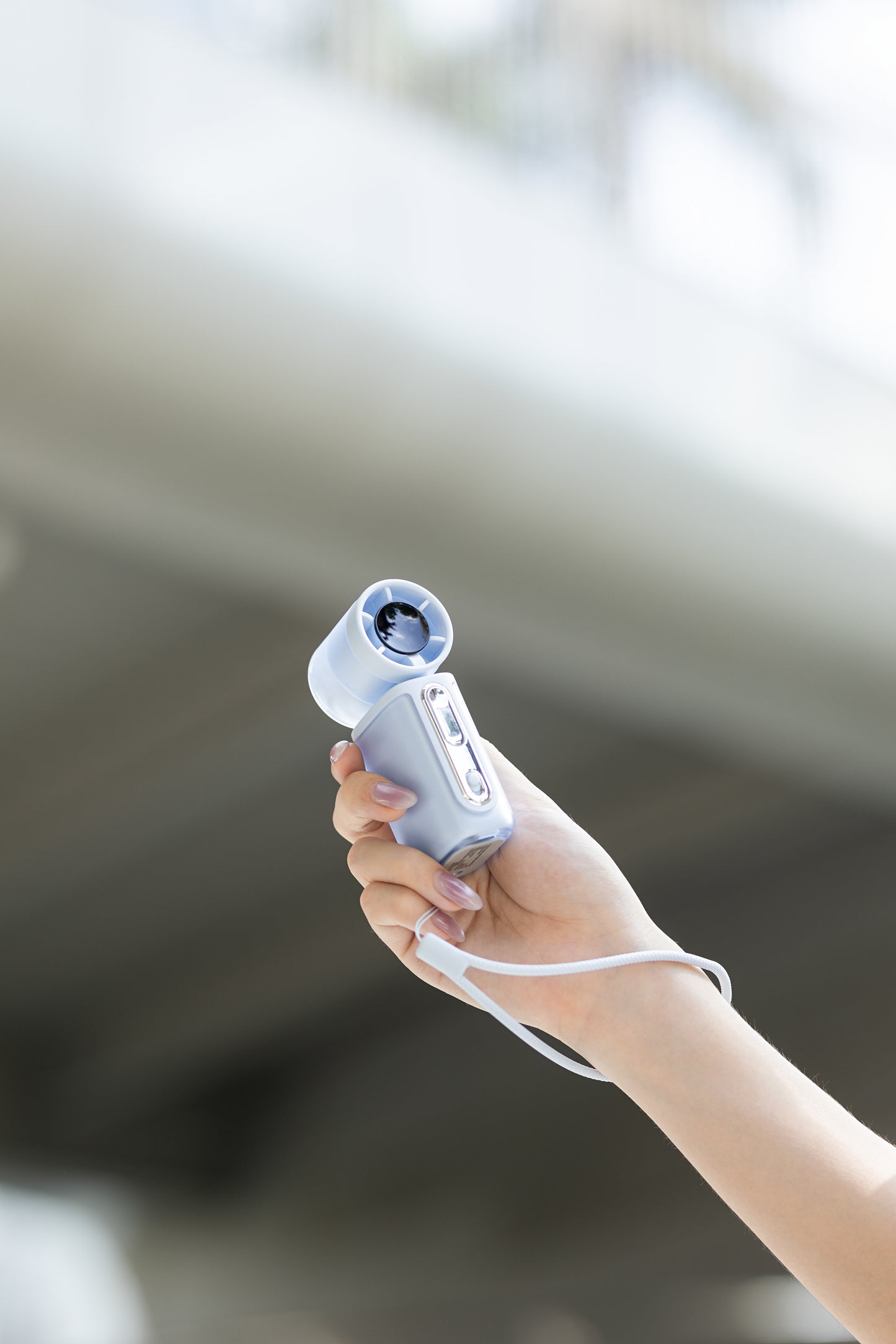 Oriday手持迷你高速風扇四檔精准控風靜音113g輕盈外出便攜3000mAhType-C快充長續航ABS耐用