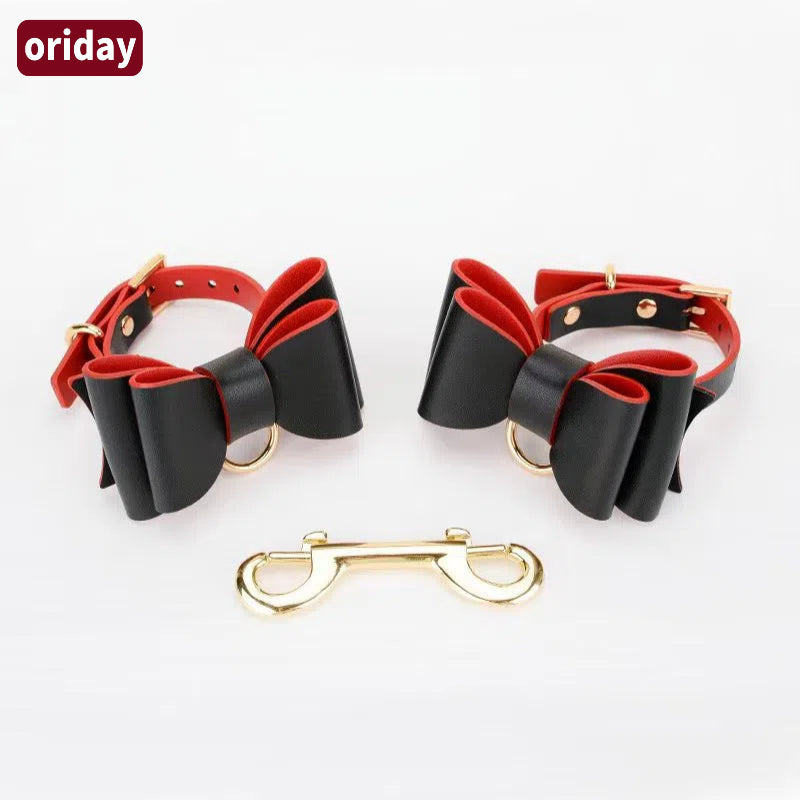 SM butterfly-style handcuffs and leg cuffs, collar with leash, teasing toys, bondage, restraints, punishment tools, alternative sex toys, products by Dongfang Liangpin