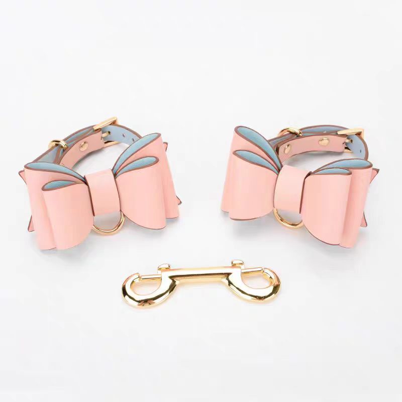 SM butterfly-style handcuffs and leg cuffs, collar with leash, teasing toys, bondage, restraints, punishment tools, alternative sex toys, products by Dongfang Liangpin