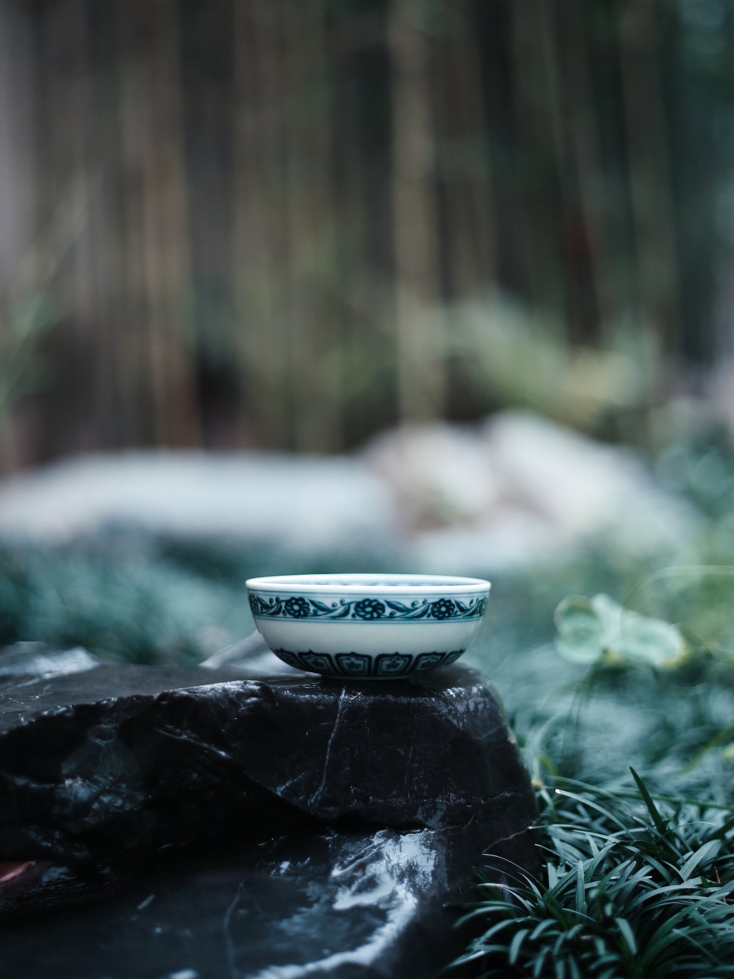 Oriday 純手繪青花寶相紋普洱杯｜復古陶瓷臥足主人杯｜送禮自用茶杯推薦